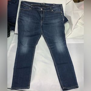 Silver Jeans Plus Size SZ24/L31
